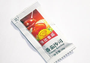 廣科機械液體包裝機有什么特點，醬料包裝機有什么用